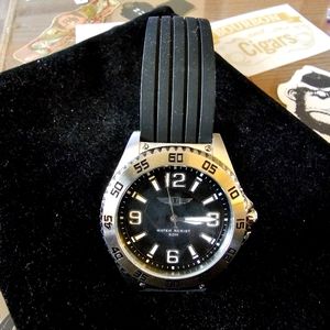 Invicta 20036-001 men's watch